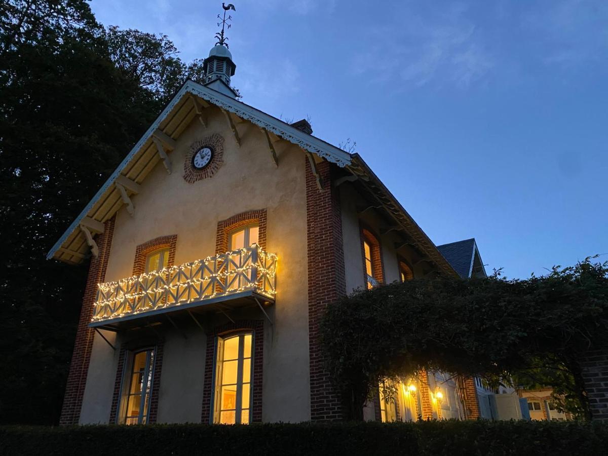 La Maison Du Cavalier, Chateau De Lavenue Pierrefitte-en-Auge Kültér fotó
