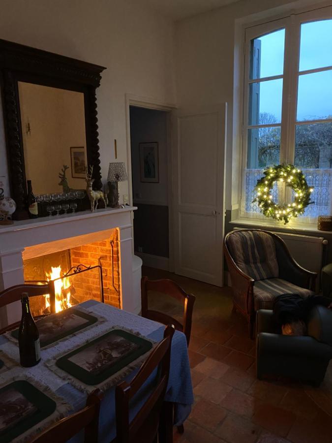 La Maison Du Cavalier, Chateau De Lavenue Pierrefitte-en-Auge Kültér fotó